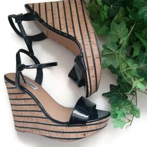 STEVE MADDEN cute striped cork/ black wedges